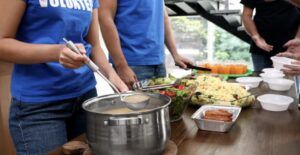 Volunteer food service